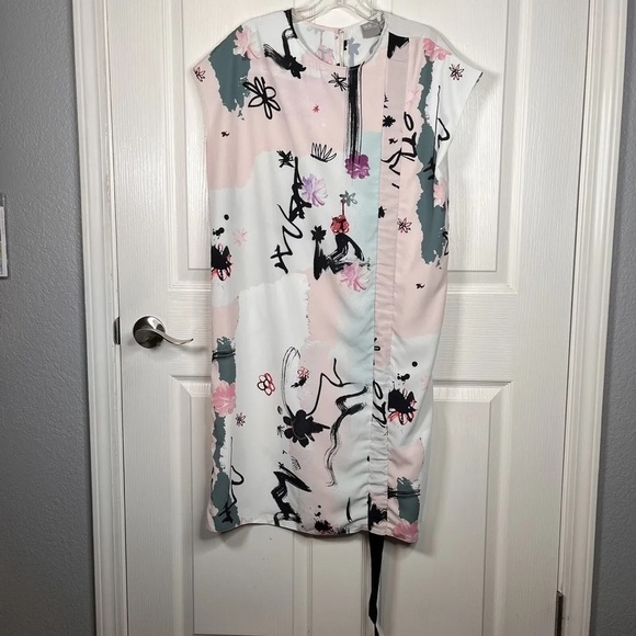 ASOS Abstract Side Ruched Ribbon Tie Dress - Picture 6 of 16